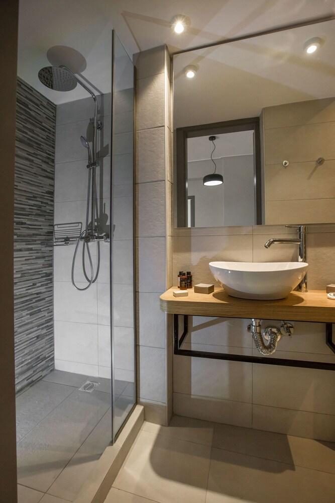 Cozy Apartment In Syntagma-Plaka By Ghh Афины Экстерьер фото