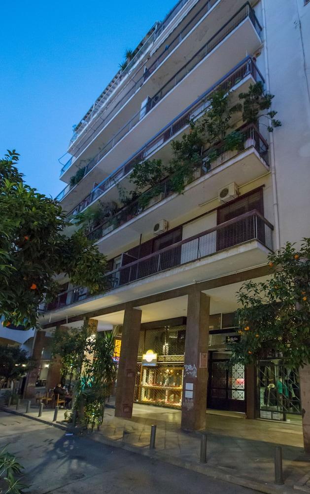 Cozy Apartment In Syntagma-Plaka By Ghh Афины Экстерьер фото