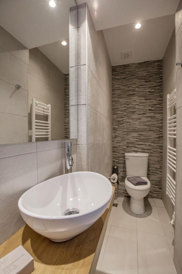 Cozy Apartment In Syntagma-Plaka By Ghh Афины Экстерьер фото